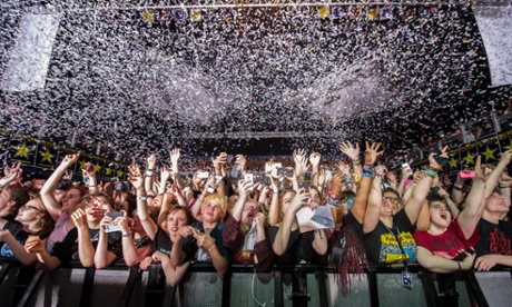 BIRMINGHAM, ENGLAND - APRIL 08:  A view of the crowd as Pierce The Veil performs live on stage at O2 Academy Birmingham on April 8, 2015 in Birmingham, United Kingdom  (Photo by Katja Ogrin/Redferns via Getty Images)
