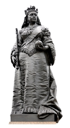 Statue of Queen Victoria on Blackfriars Bridge, London, by Charles Bell Birch (1896).