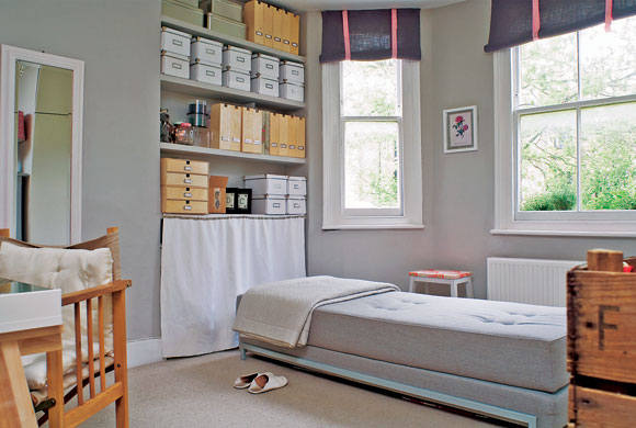 Milly Goodwin: An Ilva daybed in the oﬃce