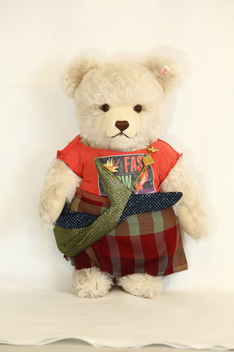 Steiff bears for charity: Steiff bears auctioned for charity