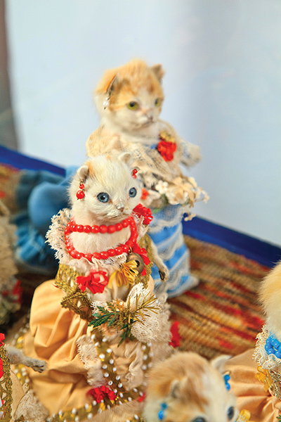 Potters Museum : The Kittens’ Wedding; c 1890