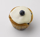 Blueberry crème fraîche cupcakes