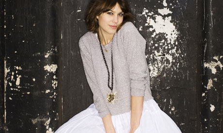 Indie It girl Alexa Chung is to front T4's first style show for Channel 4