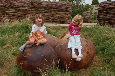 ane Hudson and Erik De Maeijer's nest exhibit at Future Gardens