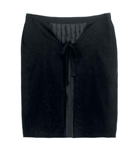 Gallery Pick of the week: black pleated skirt
