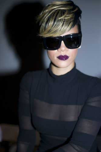 Gareth Pugh: Rihanna at the Gareth Pugh catwalk show