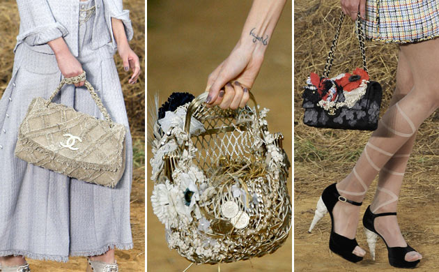 The Chanel show: Models with Chanel bags