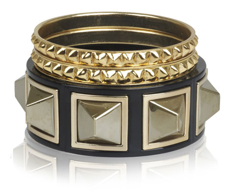 Bracelets: Spiked cuﬀ