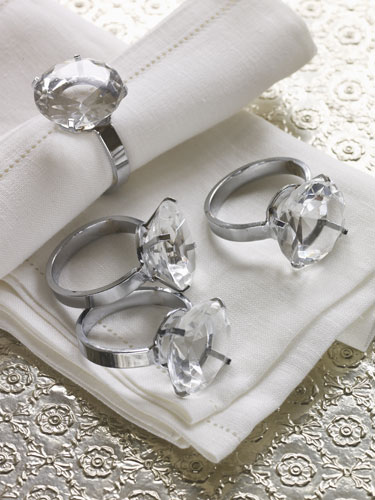 Christmas tables: Crystal napkin rings
