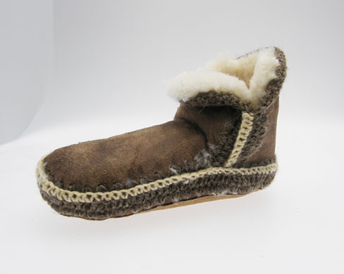 Last-minute gifts: Sheepskin slippers