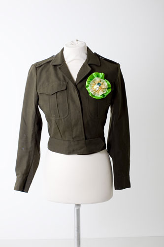 Make your own brooches: Make your own brooches