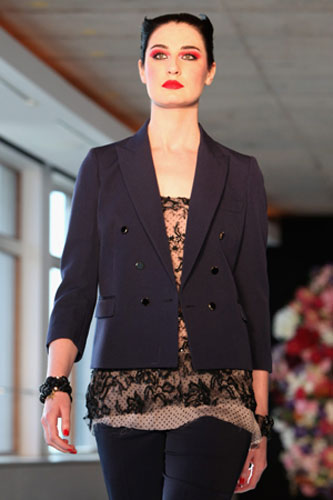 LFW: weekend roundup: Erin O'Connor models Kinder Aggugini