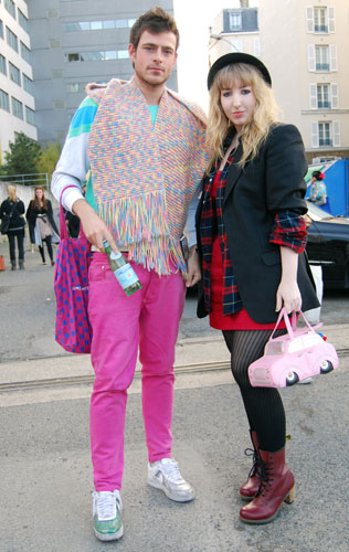 Paris FW: Monday: Guests arrive for the Viktor and Rolf show