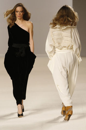 Paris FW: Wednesday: Models wear Chloe 