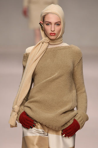 MFW: weekend roundup: A model wears Sportmax