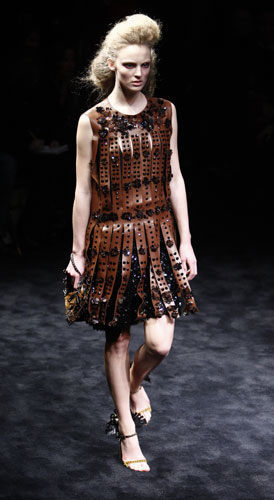 MFW: weekend roundup: A model wears Prada