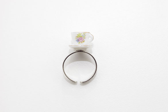 Jewellery: A teacup ring