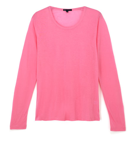 Hijab-friendly gallery: T-shirt by Gap