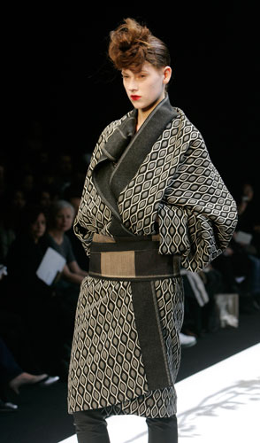 Paris FW Thursday: A model wears Hiroko Koshino