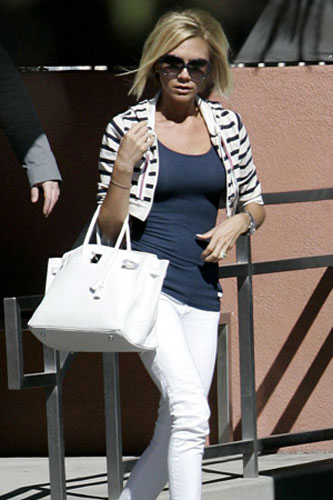 Victoria Beckham's bags: Victoria Beckham in Los Angeles