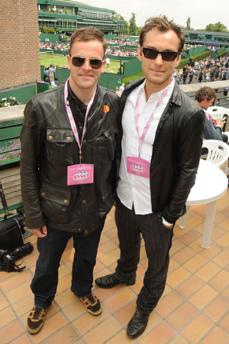 Wimbledon fashion: Johnny Lee Miller and Jude Law at Wimbledon 2009