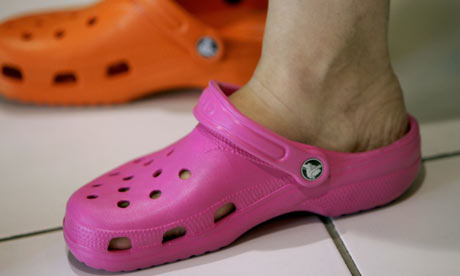Crocs-shoes-001.jpg