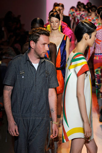 New York fashion: Designer, Alexandre Herchcovitch and models