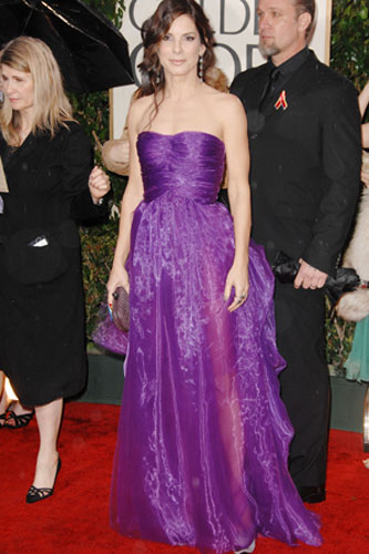 Golden Globes fashion: Sandra Bullock