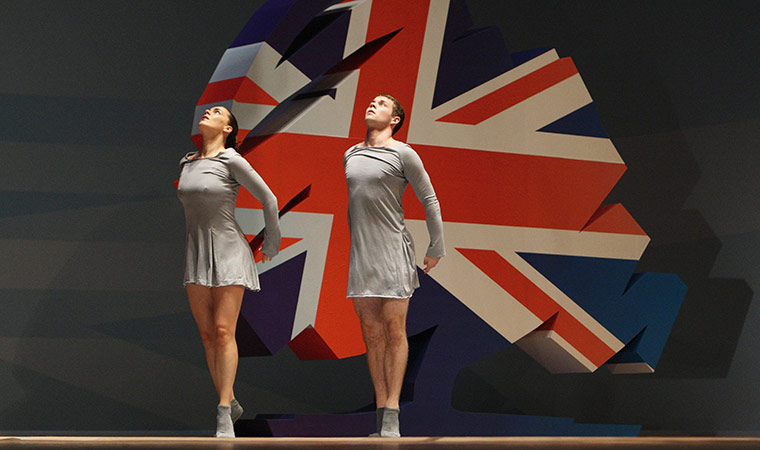 conservative fashion: Conservative conference fashion dancers
