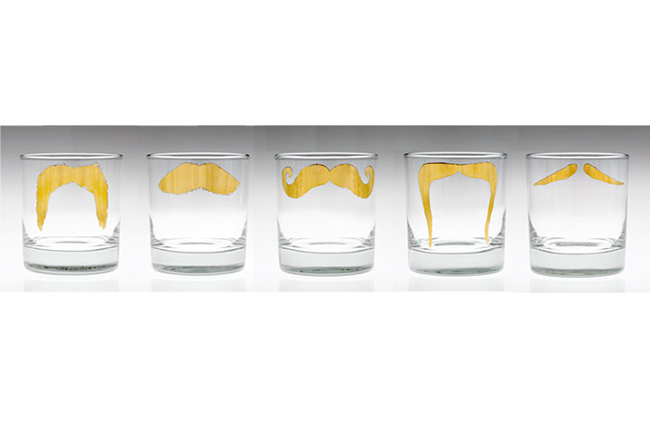 Christmas gifts indoors: Christmas gift guide indoors Moustache tumblers