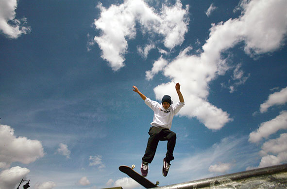 Skateboarding: Chris Oliver skateboarding