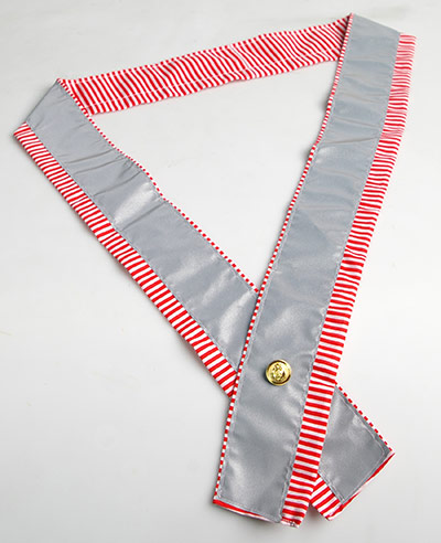 Women's cyclewear: Reflective sash