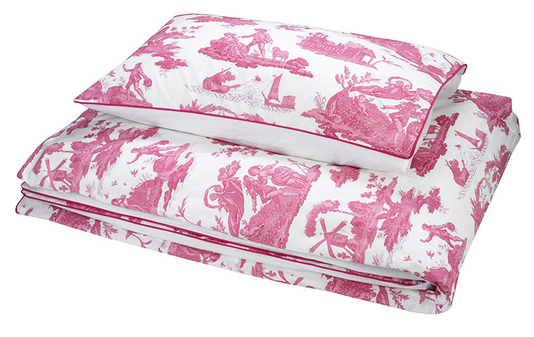 Breast cancer awareness : Breast cancer awareness Laura Ashley bedlinen