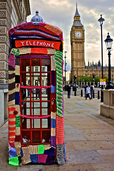 Knit the City: Phone Box Cosy