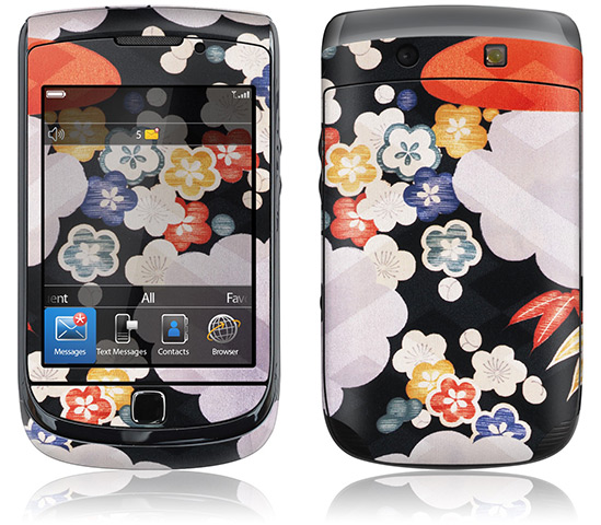 xmas gadgets under20: V&A Blackberry skin
