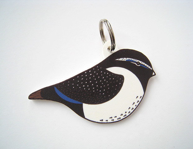 xmas stocking fillers: Magpie keyring