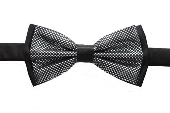 xmas-jewellery-under20: Polka dot bow tie