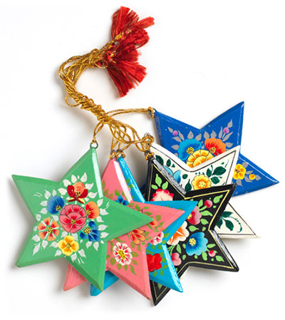 xmas decorations: Wooden Kashmiri star decorations