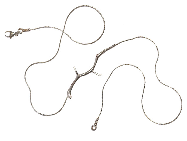For her Christmas gifts: Silver branch necklace