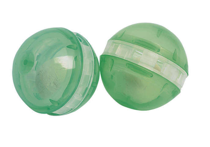 Sport and Travel xmas: Sneaker balls