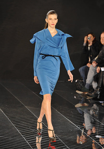 Paris FW Thursday shows: Roland Mouret Catwalk - Paris Fashion Week