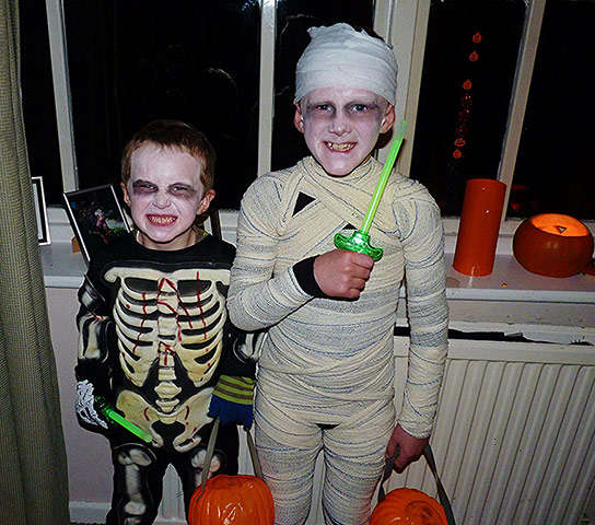 Readers' Halloween: Vinnie and Louie