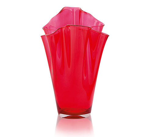 Coloured glass: Pink handkerchief vase