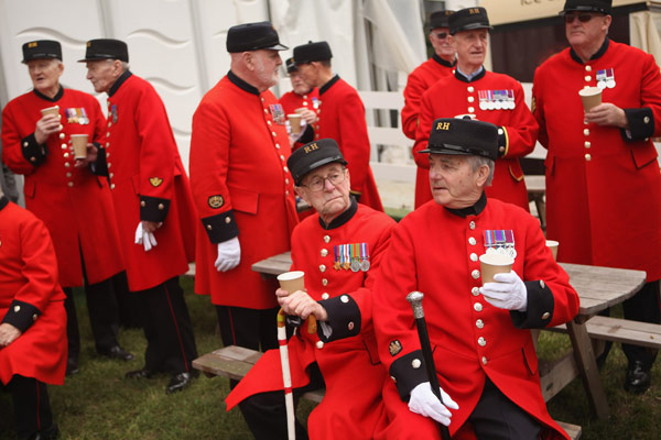 Chelsea flower show: Tea break