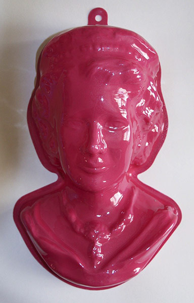 Jubilee tat: Queens head jelly mould