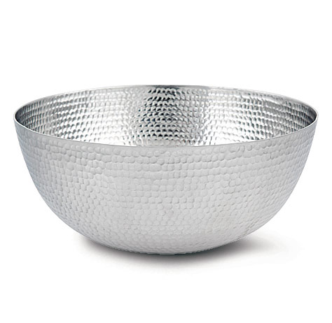 Salad bowls: Hammered metal