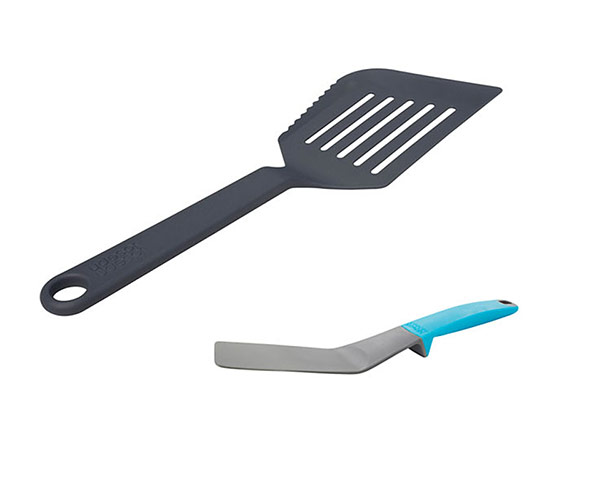 Pancake kit: Spatulas for pancakes