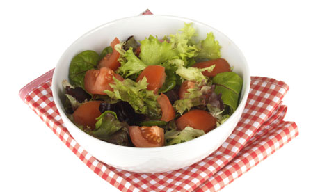 Tomato and lettuce salad