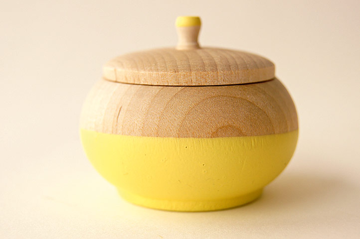 Simple things 10: Keepsake pot
