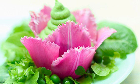 Tulip-salad-with-pea-pure-008.jpg